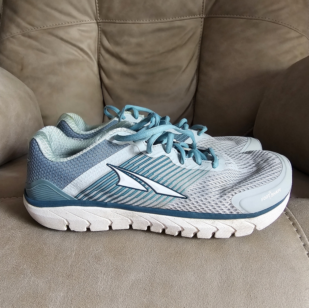Altra Provision 4.0 Women's Baby Blue‎ Running Shoes Size 10